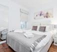 Superb Central Family Friendly Apartment!sleeps 9