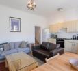 Comfortable 3 Bedroom Flat In Battersea