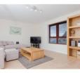 Two Bed Modern Apartment Near Haymarket