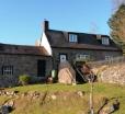 Beautiful Country Cottage With Log Burner