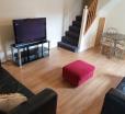 4 Bedrooms With 6 Single Beds, Cheltenham Centre