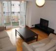 Beautiful 2 Bedroom Flat In Converted Distillery