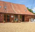 Hadleigh Farm Barn, King