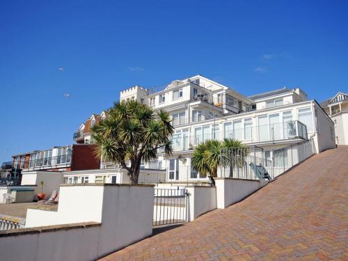 7 Vista Apartments, Paignton, 