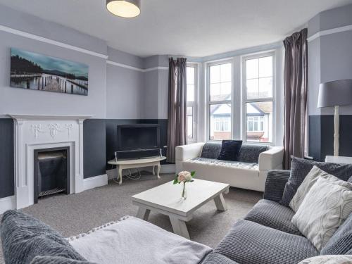 Preston Sands Apartment, Paignton, , 