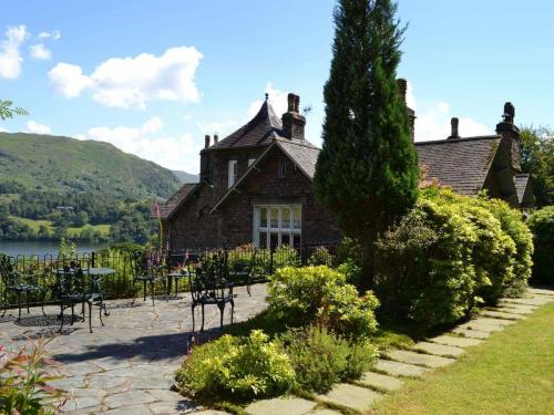 Poet's View Cottage , Grasmere, 