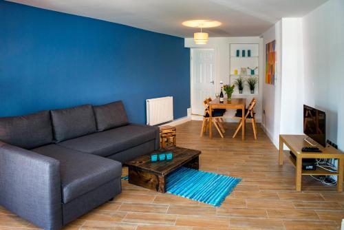 Delilah Serviced Accommodation, Swansea, 