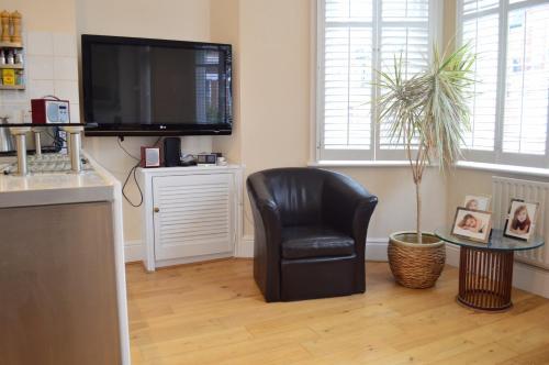 Fantastic Bright 1-bedroom In West Kensington, Olympia, 