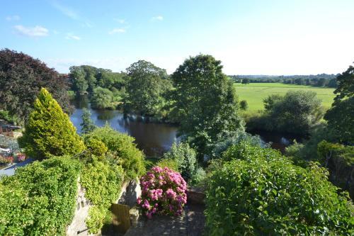 Riverside Cottage, Wetherby, 