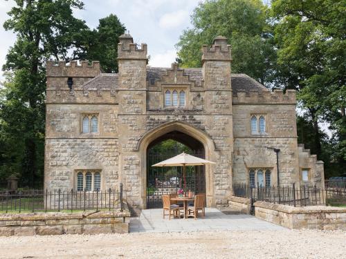 Castle Gatehouse, Winchcombe, 