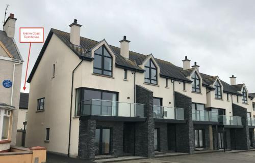 Giants Causeway Holiday House, Portballintrae, 