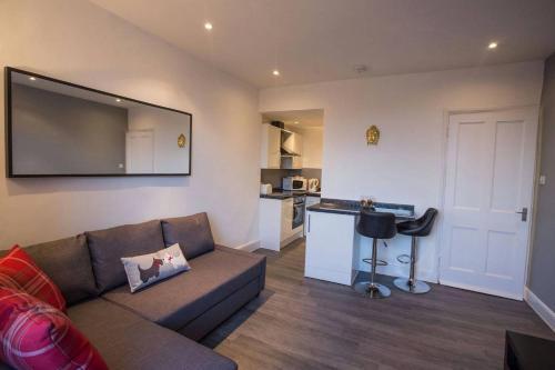 City Centre Flat, Murrayfield, 