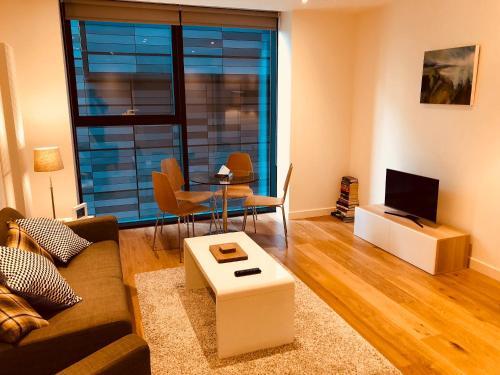 Simpson Loan - Luxury Flat In The Trendy Quarter Mile Area, Edinburgh, 