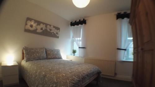 Spacious 2 Bed Apartment, Weston Super Mare, 