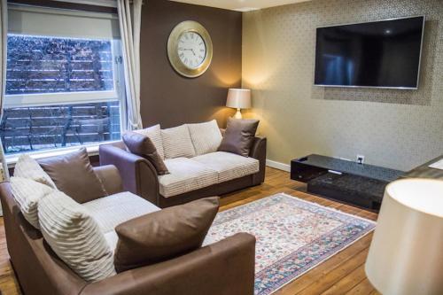 Beechmount Apartment, Murrayfield, 