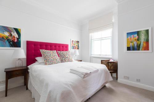 Elegant Flat For 4 Nearby Olympia And Earls Court, Olympia, 