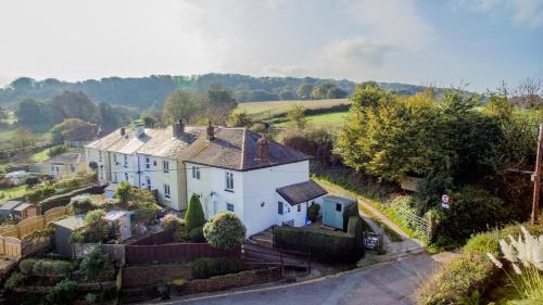 Charnwood Cottage, St Helens, 