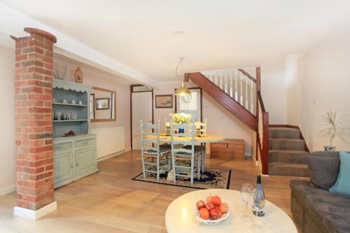 Magdalen Mews Holiday Home, Winchester, 