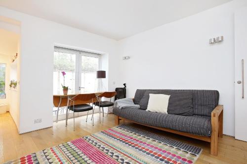 Notting Hill Beautiful One Bedroom Apartment W11 Clar, Holland Park, 