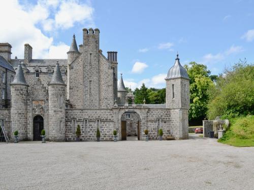 Skene House Cottage, Kintore, 