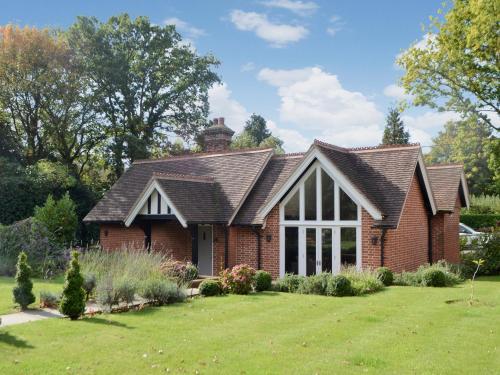 Grovelands Lodge, Hickstead, 