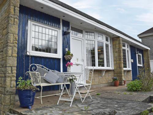 Bracelet Cottage, Mumbles, 