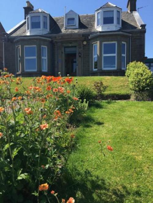 Dupplin152 Bed And Breakfast, Guthrie By Forfar, 