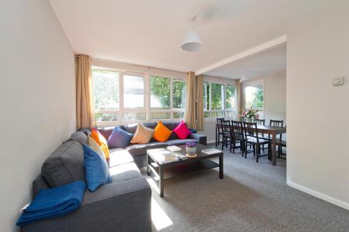 Spacious 4 Br Notting Hill Flat, Holland Park, 