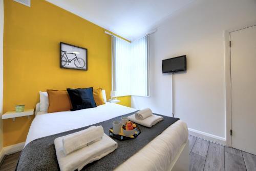 Melrose Apartment, Willesden, 