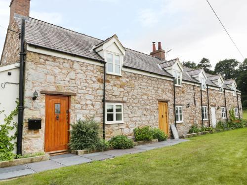 Bryn Farm Cottage, Mold, Mold, 