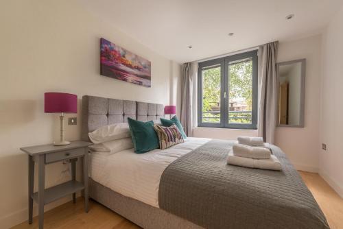 Urban Living's - The Templeton Luxury City Apartment, Oxford, 