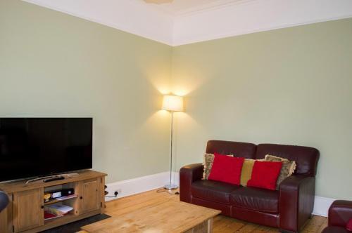 Spacious 4 Bedroom New Town Home, Edinburgh, 