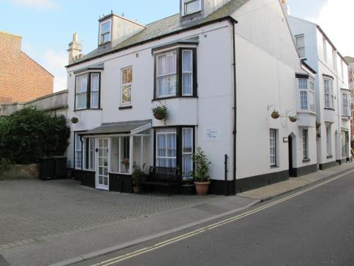 Stone's Throw Guest House, Weymouth, 