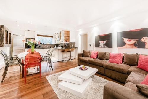 Experience A Fabulous Boutique Home Off Oxford St, Bloomsbury, 