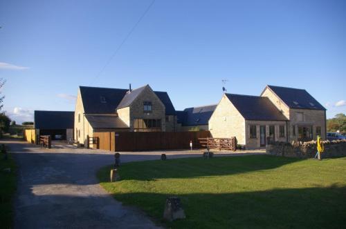 Ty Nant Cottages And Suites, Brize Norton, 