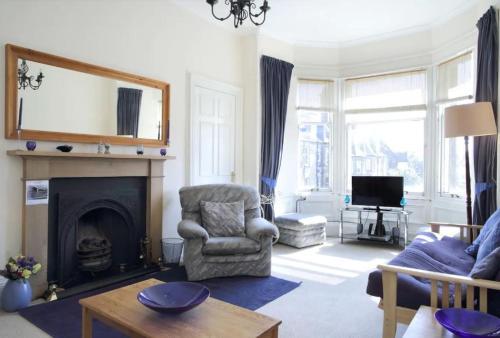 Traditional Flat In Affluent Morningside Area, Newington, 