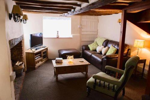Pike Cottage, Fully Equipped Property Set On The River Deben, A Great Place To Stay, Wickham Market, 