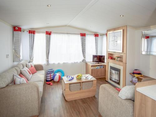 Holiday Home Devon Cliffs-6, Budleigh Salterton, 