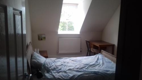 Double Room And Private Bath, Neston, 