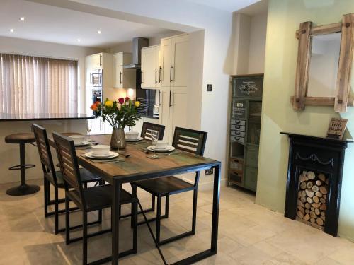 Juliet Terrace - Stylish Townhouse In Stratford-upon-avon, Stratford upon Avon, 