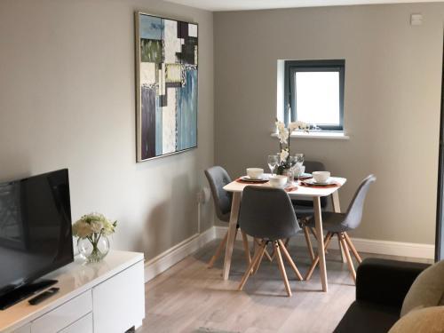 Urban Living's - The Wesley Luxury City Apartments, Oxford, 