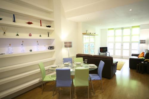 Sillwood Terrace Luxury Apartment, Brighton, 