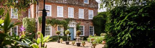 Mangreen Country House, Norwich, 