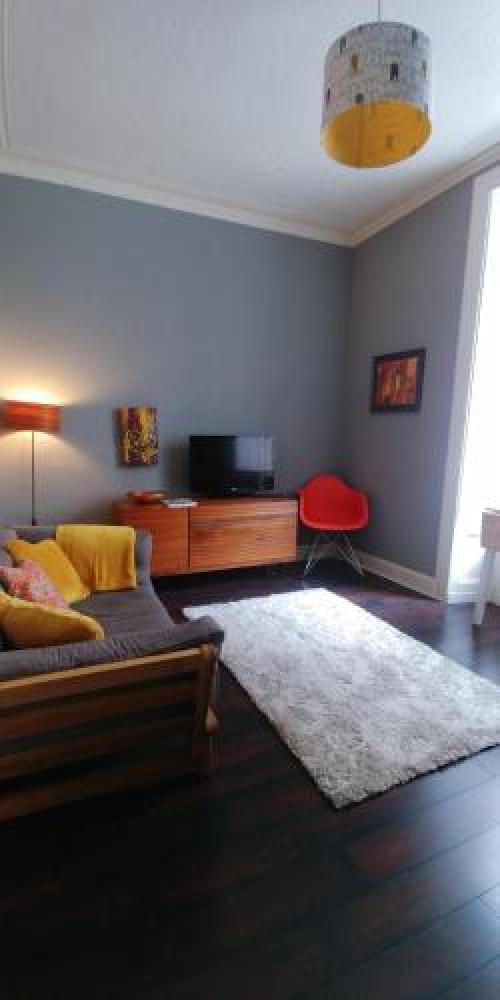 Trendy Leith Walk Apartment, Edinburgh, 