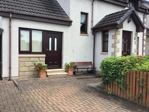 Stunning Double Room, Private En-suite Wet Room, Forres, 