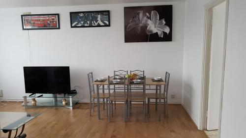 Beutiful Holiday Apartment In London, Brent Cross, 