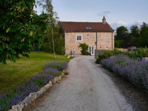 Crow House Barn, Ferrensby, 