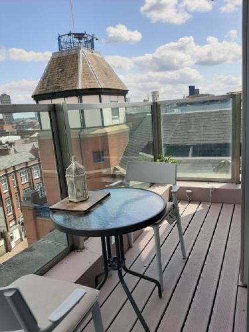 Penthouse City Hideaway, Leicester, 