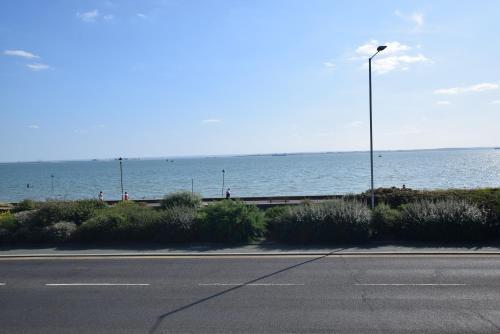 5 Bedroom Beach Front Property, Westcliff On Sea, 