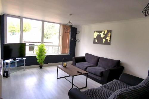 Superb Townhouse With Parking 5 Min Walk To Birmingham Arena, Birmingham, 